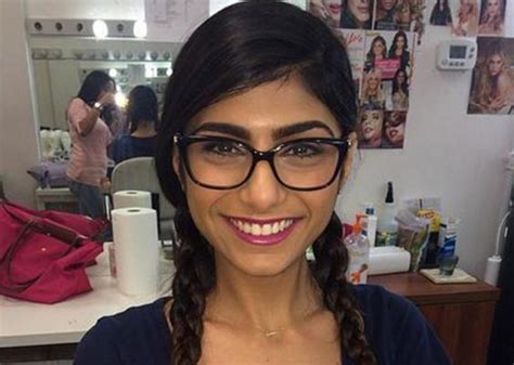 miakhalifia porno|Mia Khalifa: Sexy Lebanese Porn Star Videos 